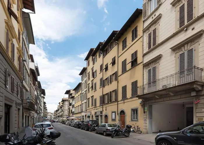 Borgognissanti Apartment 6
