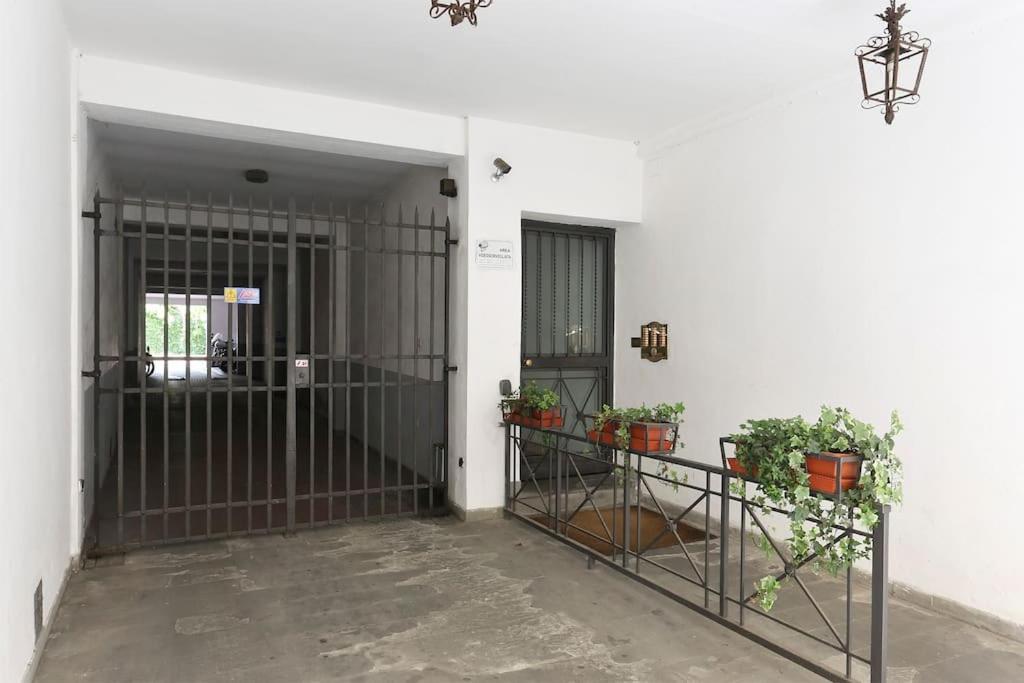 Borgognissanti 6 Apartamento